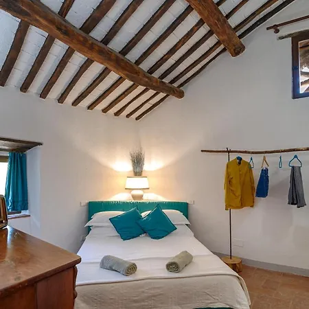 Monastero San Silvestro Farm stay Cortona
