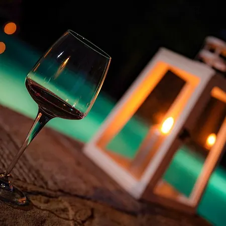 莫纳斯泰罗圣西尔韦斯特罗酒店