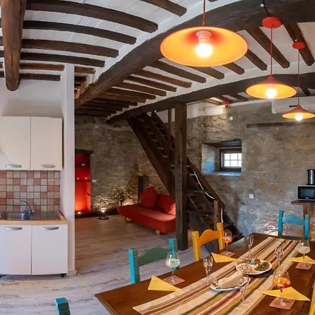 莫纳斯泰罗圣西尔韦斯特罗酒店 哥尔顿